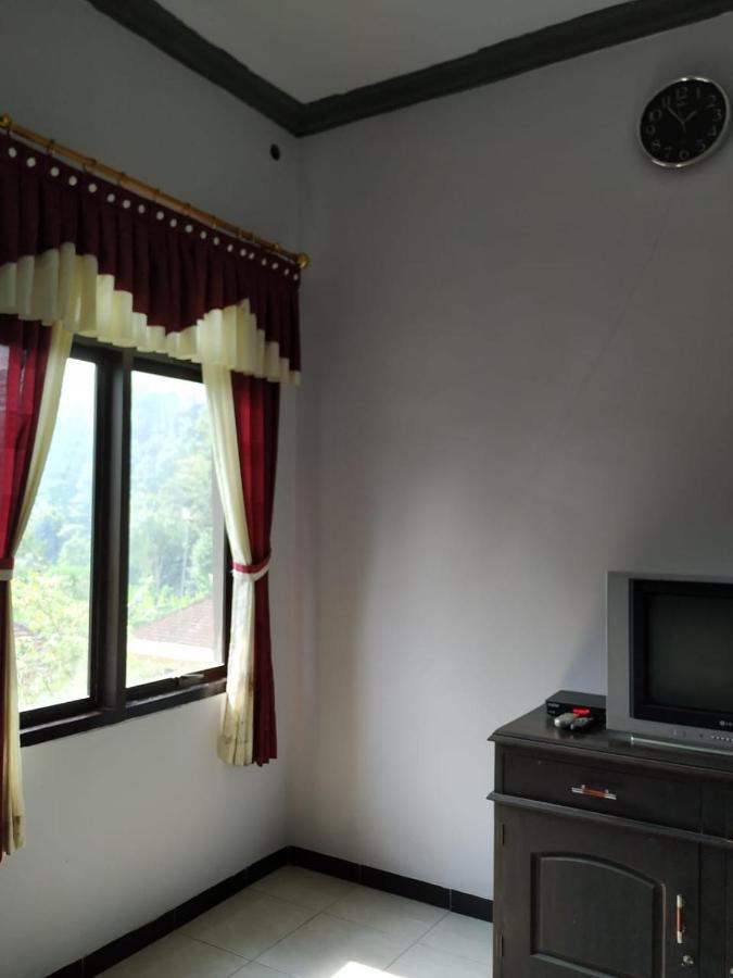 Hotel "Ngebel Indah" Extérieur photo